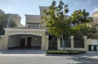 Villa - 6 Bedrooms for sale in The Pearl Island - Doha