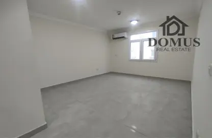 Apartment - 3 Bedrooms - 3 Bathrooms for rent in Al Zubair Bakkar Street - Al Sadd - Doha