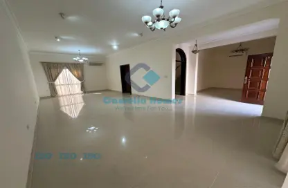 Villa - 4 Bedrooms - 4 Bathrooms for rent in Tadmur Street - Old Airport Road - Doha