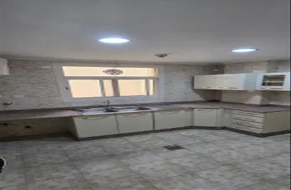 Apartment - 2 Bedrooms - 2 Bathrooms for rent in Fereej Bin Mahmoud - Doha