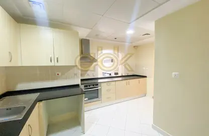 Apartment - 1 Bedroom - 2 Bathrooms for rent in East Porto Drive - Porto Arabia - The Pearl Island - Doha