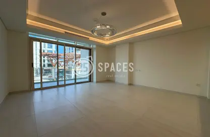 Apartment - 1 Bedroom - 2 Bathrooms for rent in Gewan Island - The Pearl Island - Doha