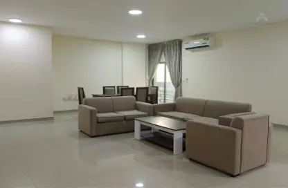 Apartment - 2 Bedrooms - 2 Bathrooms for rent in Old Al Ghanim - Al Ghanim - Doha