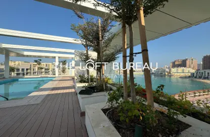 Apartment - 1 Bedroom - 2 Bathrooms for sale in Crystal Residence - The Pearl Island - Doha