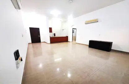 Apartment - 1 Bedroom - 1 Bathroom for rent in Doha Al Jadeed - Doha