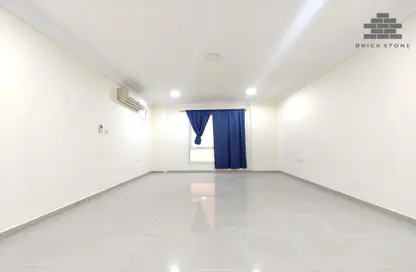 Apartment - 3 Bedrooms - 3 Bathrooms for rent in Anas Street - Fereej Bin Mahmoud North - Fereej Bin Mahmoud - Doha