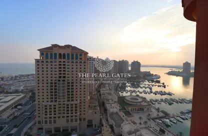 Apartment - 2 Bedrooms - 3 Bathrooms for rent in East Porto Drive - Porto Arabia - The Pearl Island - Doha