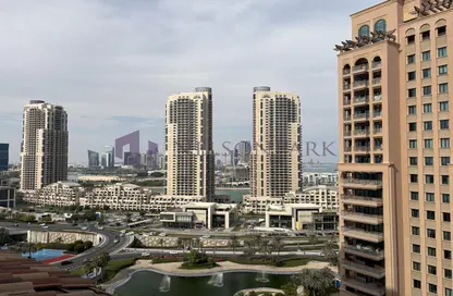 Apartment - 4 Bedrooms - 5 Bathrooms for rent in Tower 6 - Porto Arabia - The Pearl Island - Doha