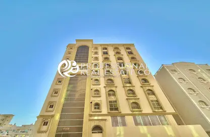 Apartment - 2 Bedrooms - 2 Bathrooms for rent in Salaja Street - Doha Al Jadeed - Doha