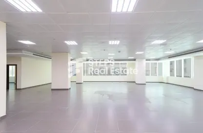 Shop - Studio for rent in Muntazah 7 - Al Muntazah - Doha