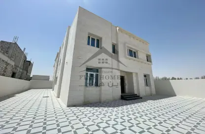 Villa - 7 Bathrooms for sale in Izghawa - Izghawa - Doha