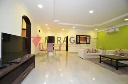 Apartment - 2 Bedrooms - 2 Bathrooms for rent in Al Thumama - Al Thumama - Doha