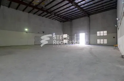 Warehouse - Studio for rent in Industrial Area 4 - Industrial Area - Industrial Area - Doha