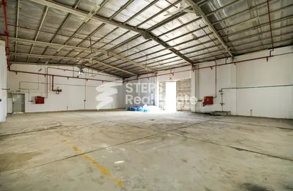 Warehouse - Studio for rent in Industrial Area 4 - Industrial Area - Industrial Area - Doha