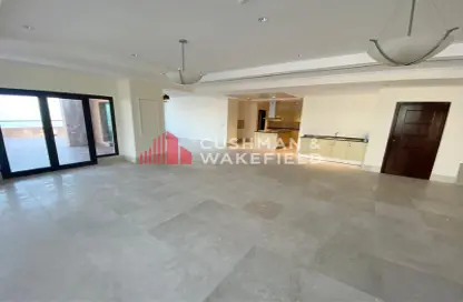 Penthouse - 5 Bedrooms - 5 Bathrooms for sale in West Porto Drive - Porto Arabia - The Pearl Island - Doha