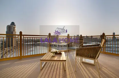 Apartment - 1 Bedroom - 2 Bathrooms for rent in Abraj Bay - Abraj Quartiers - The Pearl Island - Doha