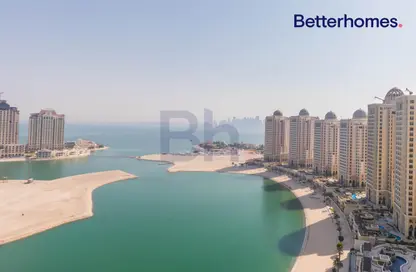 Apartment - 2 Bedrooms - 3 Bathrooms for rent in Viva West - Viva Bahriyah - The Pearl Island - Doha