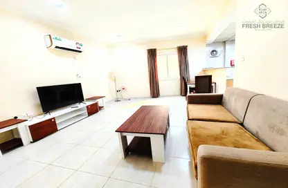 Apartment - 1 Bedroom - 1 Bathroom for rent in Umm Ghuwalina - Umm Ghuwailina - Doha