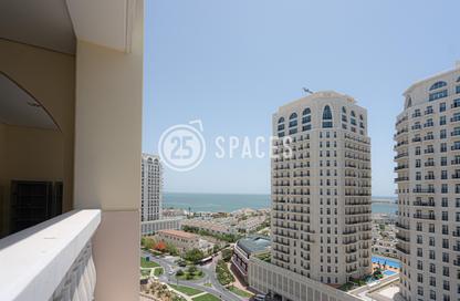 Apartment - 3 Bedrooms - 4 Bathrooms for sale in Viva East - Viva Bahriyah - The Pearl Island - Doha