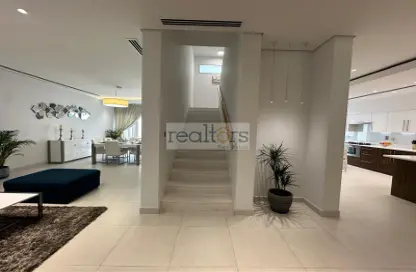 Compound - 5 Bedrooms - 6 Bathrooms for rent in Al Dana st - Muraikh - AlMuraikh - Doha