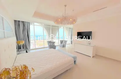 Penthouse - 4 Bedrooms - 6 Bathrooms for rent in Viva West - Viva Bahriyah - The Pearl Island - Doha