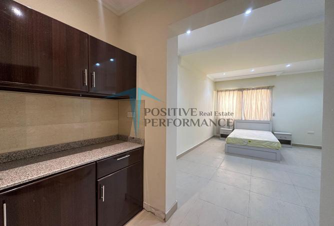 Rent in Mamoura 18: BILLS INCL COMPOUND STUDIO NEAR MIDMAC ROUNDABOUT ...