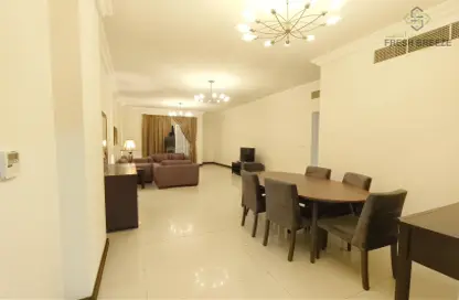 Apartment - 2 Bedrooms - 2 Bathrooms for rent in Al Sadd Road - Al Sadd - Doha