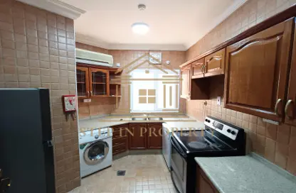 Apartment - 3 Bedrooms - 2 Bathrooms for rent in Bu Hamour Street - Abu Hamour - Doha