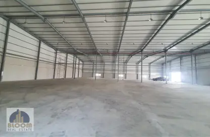 Warehouse - Studio - 7+ Bathrooms for rent in Argentine Neighbourhood - Birkat Al Awamer - Al Wakra