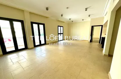 Apartment - 2 Bedrooms - 3 Bathrooms for rent in Nobili - Qanat Quartier - The Pearl Island - Doha