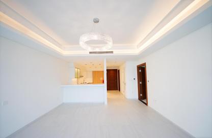 Apartment - 1 Bedroom - 1 Bathroom for rent in Gewan Island - The Pearl Island - Doha