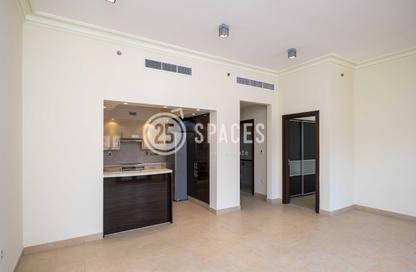 Apartment - 1 Bedroom - 2 Bathrooms for rent in Teatro - Qanat Quartier - The Pearl Island - Doha