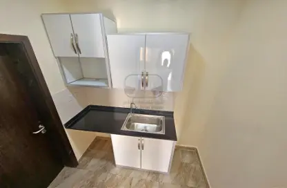 Apartment - Studio - 1 Bathroom for rent in Souk Al gharaffa - Al Gharrafa - Doha