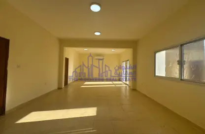 Apartment - 3 Bedrooms - 3 Bathrooms for rent in Fereej Kulaib - Doha