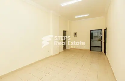 Apartment - 2 Bedrooms - 1 Bathroom for rent in Najma Street - Najma - Doha