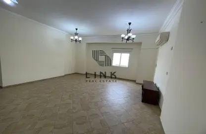 Apartment - 2 Bedrooms - 2 Bathrooms for rent in Al Sadd Road - Al Sadd - Doha