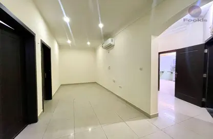 Apartment - 1 Bedroom - 1 Bathroom for rent in Barzan Compound - New Salata - Salata - Doha