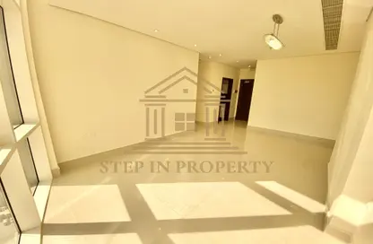 Apartment - 2 Bedrooms - 2 Bathrooms for rent in Marina Residence 15 - Marina District - Lusail