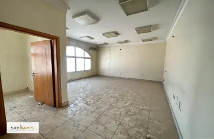 Office Space - Studio - 1 Bathroom for rent in Industrial Area 5 - Industrial Area - Industrial Area - Doha