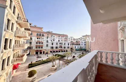 Apartment - 1 Bedroom - 2 Bathrooms for rent in Chateau - Qanat Quartier - The Pearl Island - Doha