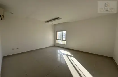 Apartment - 5 Bedrooms - 7 Bathrooms for rent in East Gate - West Bay Lagoon - Doha