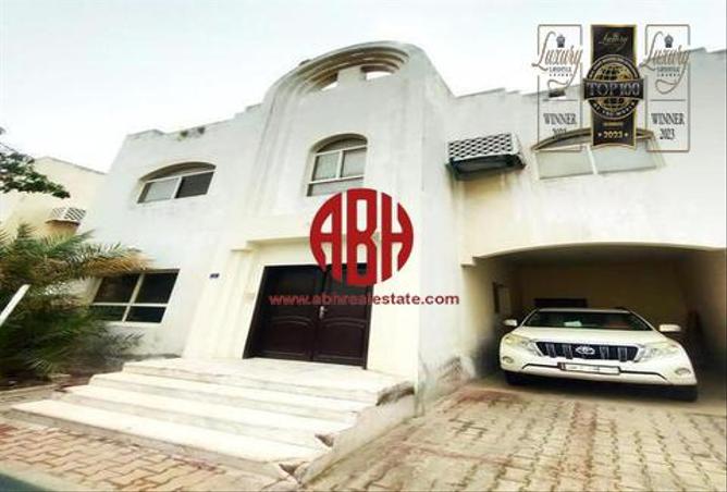 Villa - 4 Bedrooms - 4 Bathrooms for rent in Old Airport Road - Old Airport Road - Doha