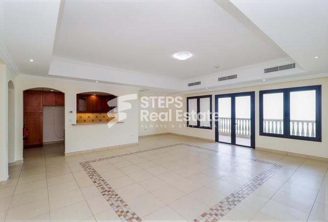 Apartment - 3 Bedrooms - 4 Bathrooms for rent in West Porto Drive - Porto Arabia - The Pearl Island - Doha