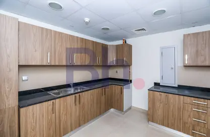 Apartment - 2 Bedrooms - 2 Bathrooms for sale in Lusail City - Lusail