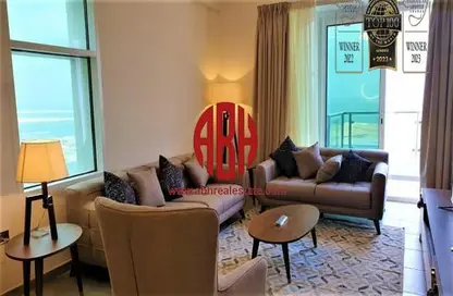 Apartment - 3 Bedrooms - 3 Bathrooms for rent in Marina Tower 27 - Marina District - Lusail