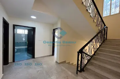 Villa - 3 Bedrooms - 4 Bathrooms for rent in Umm Al Seneem Street - Ain Khaled - Doha