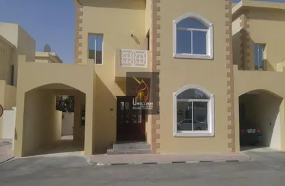 Compound - 3 Bedrooms - 3 Bathrooms for rent in Old Airport Road - Old Airport Road - Doha