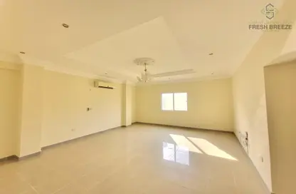 Apartment - 2 Bedrooms - 2 Bathrooms for rent in Al Rayyan Road - Al Sadd - Doha