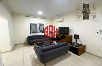 Apartment - 2 Bedrooms - 3 Bathrooms for rent in Musheireb Tower - Musheireb - Musheireb - Doha