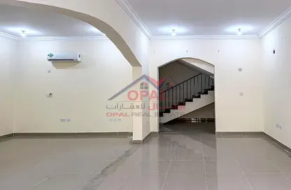 Villa - 5 Bedrooms - 4 Bathrooms for rent in Umm Salal Ali - Umm Salal Ali - Doha